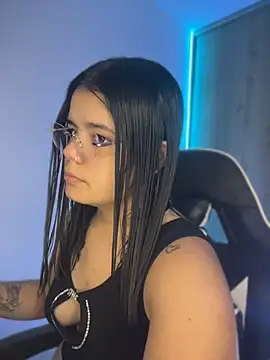 pretty angela1 online show from 04/09/26, 02:00