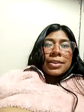 Snapshot of Pamelamilkk_1007 chatting on 02/04/25, 04:48 Pamelamilkk 1007 online show from 02/04/25, 04:48