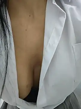 Isabellitasexi38 online show from 07/25/26, 03:26