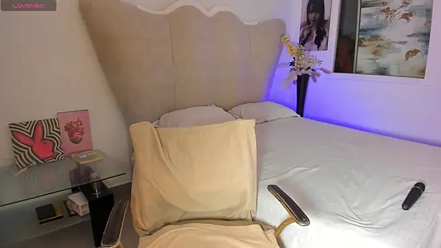 rachaeldeckard   online show from 04/25/26, 03:53