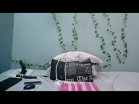 Snapshot of TAMARADEEXXL1989 chatting on 12/30/24, 01:47 TAMARADEEXXL1989 online show from 12/30/24, 01:47