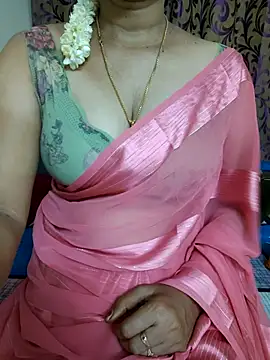 Snapshot of kavi-99 chatting on 08/08/26, 11:39 kavi-99 online show from 08/08/26, 11:39
