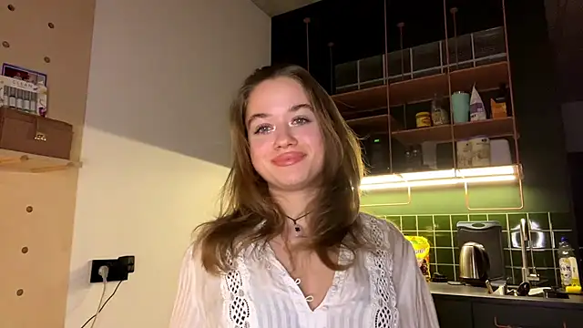 Snapshot of RoxyStar17 chatting on 01/25/25, 08:31 RoxyStar17 online show from 01/25/25, 08:31