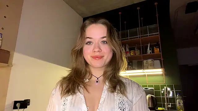 Snapshot of RoxyStar17 chatting on 01/26/25, 08:34 RoxyStar17 online show from 01/26/25, 08:34