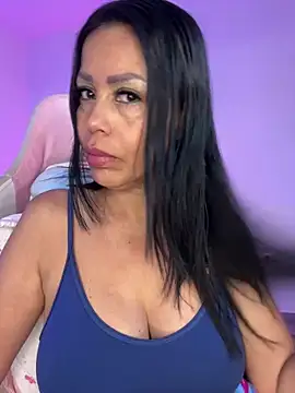 KarolRubi1 online show from 12/16/25, 10:48