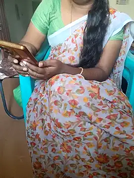 Snapshot of Tamil_roja69 chatting on 01/24/25, 06:35 Tamil roja69 online show from 01/24/25, 06:35