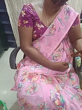 Snapshot of Tamil_roja69 chatting on 06/18/26, 01:48 Tamil roja69 online show from 06/18/26, 01:48