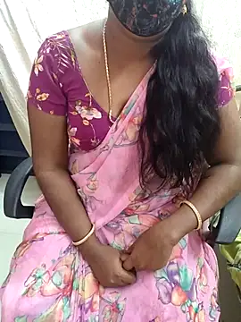 Snapshot of Tamil_roja69 chatting on 06/23/26, 01:20 Tamil roja69 online show from 06/23/26, 01:20