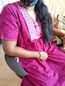 Snapshot of Tamil_roja69 chatting on 06/25/26, 05:34 Tamil roja69 online show from 06/25/26, 05:34