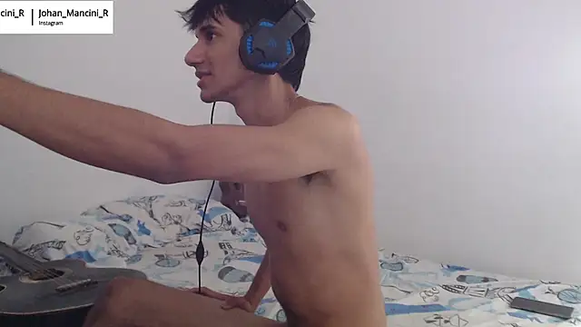 Snapshot of Johan_Mancini_R chatting on 01/11/25, 09:15 Johan Mancini R online show from 01/11/25, 09:15