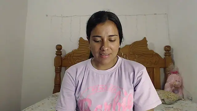 Coral0403 online show from 02/05/25, 11:17