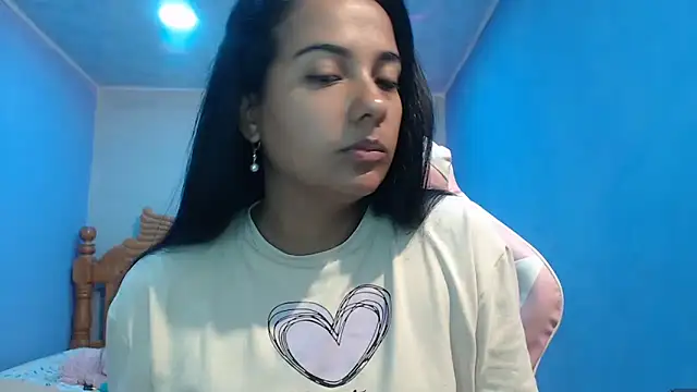 Coral0403 online show from 10/29/25, 08:43