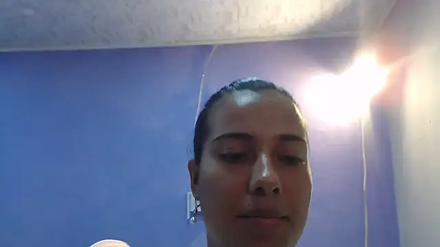 Coral0403 online show from 11/07/25, 06:19