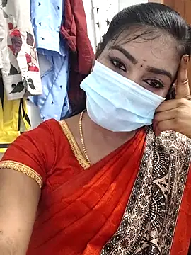 Snapshot of meena_27 chatting on 02/27/25, 04:43 meena 27 online show from 02/27/25, 04:43