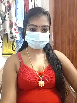 Snapshot of meena_27 chatting on 02/28/25, 04:31 meena 27 online show from 02/28/25, 04:31