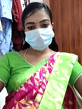 Snapshot of meena_27 chatting on 03/02/25, 10:56 meena 27 online show from 03/02/25, 10:56