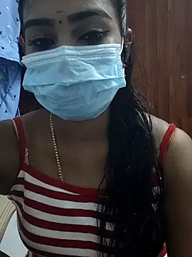 Snapshot of meena_27 chatting on 03/02/25, 03:27 meena 27 online show from 03/02/25, 03:27