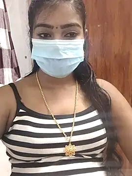 Snapshot of meena_27 chatting on 03/03/25, 04:35 meena 27 online show from 03/03/25, 04:35