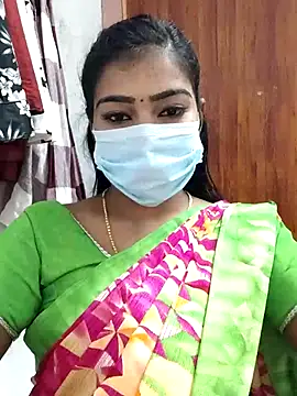 Snapshot of meena_27 chatting on 03/09/25, 09:57 meena 27 online show from 03/09/25, 09:57