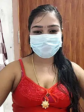 Snapshot of meena_27 chatting on 03/10/25, 04:25 meena 27 online show from 03/10/25, 04:25