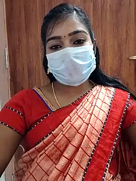 Snapshot of meena_27 chatting on 03/12/25, 09:44 meena 27 online show from 03/12/25, 09:44