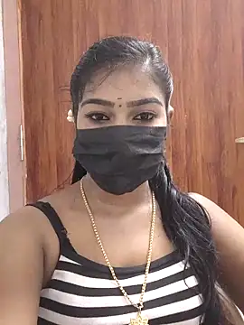 Snapshot of meena_27 chatting on 03/13/25, 04:23 meena 27 online show from 03/13/25, 04:23