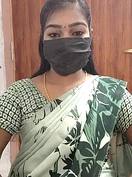 Snapshot of meena_27 chatting on 03/16/25, 06:09 meena 27 online show from 03/16/25, 06:09