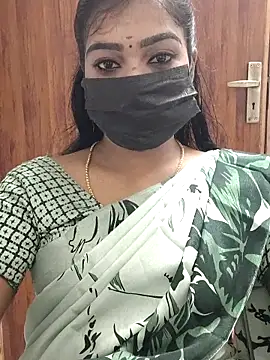 Snapshot of meena_27 chatting on 03/16/25, 06:55 meena 27 online show from 03/16/25, 06:55