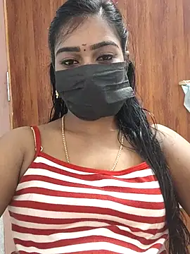 Snapshot of meena_27 chatting on 03/19/25, 09:49 meena 27 online show from 03/19/25, 09:49