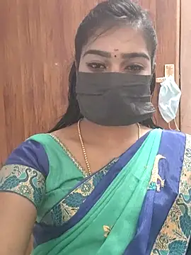 Snapshot of meena_27 chatting on 03/20/25, 10:10 meena 27 online show from 03/20/25, 10:10