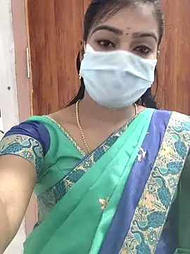 Snapshot of meena_27 chatting on 03/20/25, 04:31 meena 27 online show from 03/20/25, 04:31