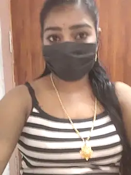 Snapshot of meena_27 chatting on 03/23/25, 05:54 meena 27 online show from 03/23/25, 05:54