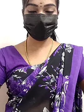 Snapshot of meena_27 chatting on 09/11/25, 06:46 meena 27 online show from 09/11/25, 06:46