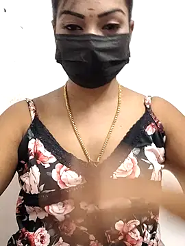 Snapshot of meena_27 chatting on 09/16/25, 05:58 meena 27 online show from 09/16/25, 05:58