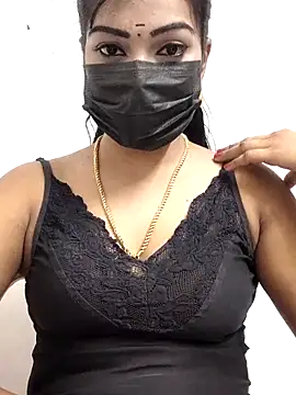 Snapshot of meena_27 chatting on 09/21/25, 06:53 meena 27 online show from 09/21/25, 06:53