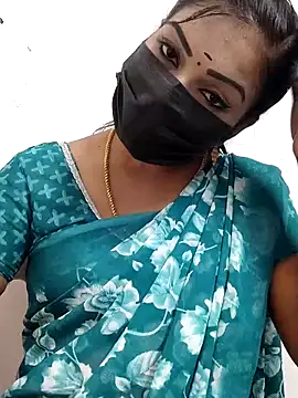 Snapshot of meena_27 chatting on 09/24/25, 07:23 meena 27 online show from 09/24/25, 07:23