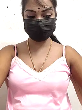 Snapshot of meena_27 chatting on 09/27/25, 05:51 meena 27 online show from 09/27/25, 05:51