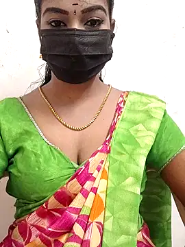 Snapshot of meena_27 chatting on 11/10/25, 06:23 meena 27 online show from 11/10/25, 06:23