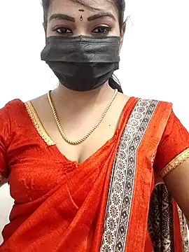 Snapshot of meena_27 chatting on 11/13/25, 08:46 meena 27 online show from 11/13/25, 08:46