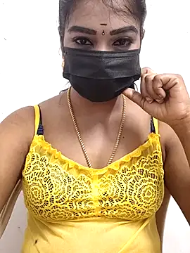 Snapshot of meena_27 chatting on 11/23/25, 05:57 meena 27 online show from 11/23/25, 05:57