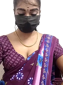 Snapshot of meena_27 chatting on 11/28/25, 08:50 meena 27 online show from 11/28/25, 08:50