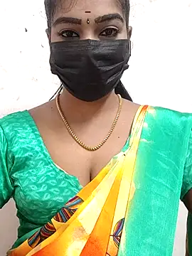 Snapshot of meena_27 chatting on 12/01/25, 05:45 meena 27 online show from 12/01/25, 05:45