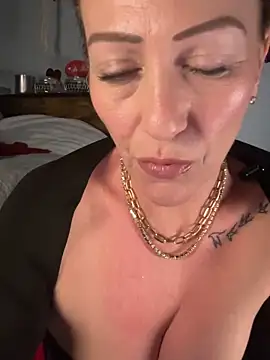 AlessasRoom online show from 02/15/26, 04:42