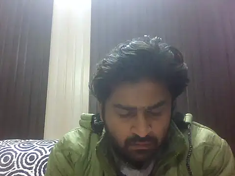 Snapshot of indihotguy chatting on 12/22/25, 11:51 indihotguy online show from 12/22/25, 11:51