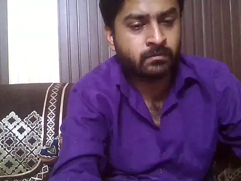 Snapshot of indihotguy chatting on 04/19/26, 12:15 indihotguy online show from 04/19/26, 12:15