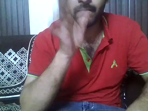 Snapshot of indihotguy chatting on 04/27/26, 08:29 indihotguy online show from 04/27/26, 08:29