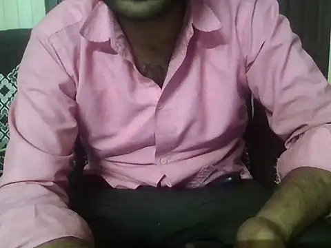 Snapshot of indihotguy chatting on 05/10/26, 08:14 indihotguy online show from 05/10/26, 08:14