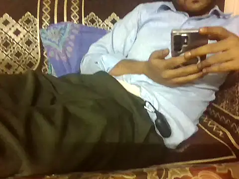 Snapshot of indihotguy chatting on 05/11/26, 02:12 indihotguy online show from 05/11/26, 02:12