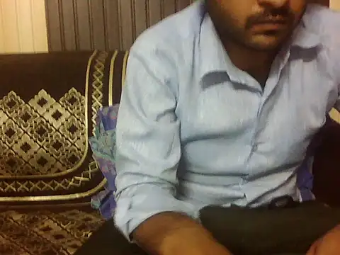 Snapshot of indihotguy chatting on 05/11/26, 04:15 indihotguy online show from 05/11/26, 04:15