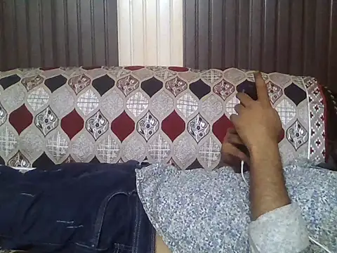 Snapshot of indihotguy chatting on 05/20/26, 02:34 indihotguy online show from 05/20/26, 02:34